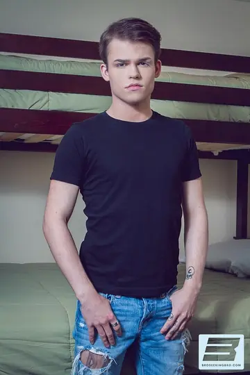 Thick Man with Big Ass Kisses, Sucks Cock and Takes Anal