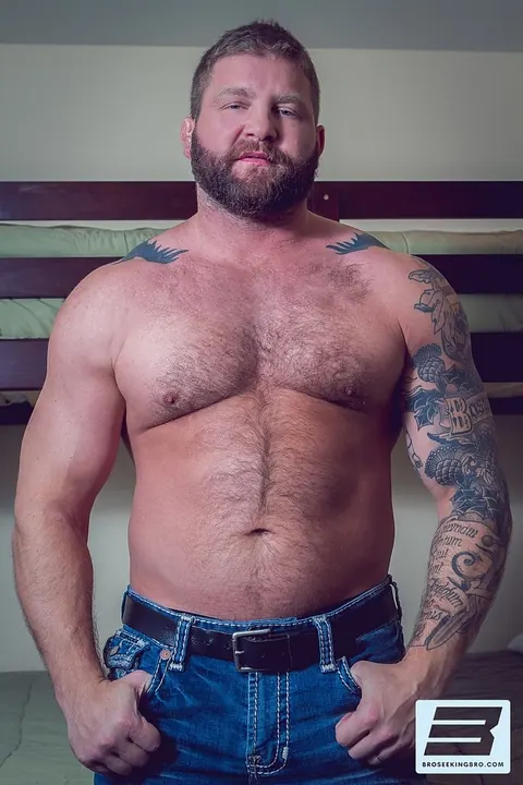 Thick Man with Big Ass Kisses, Sucks Cock and Takes Anal – photo 5 of 21