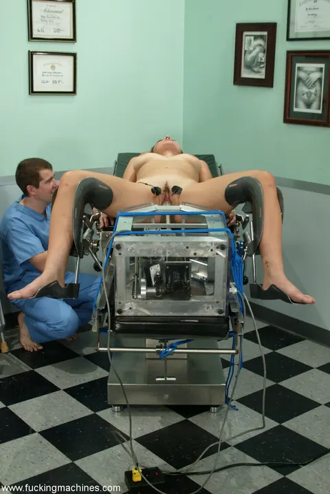 Short-Haired Nurse in Bondage Squirts with a Dildo for a Doctor – photo 6 of 21