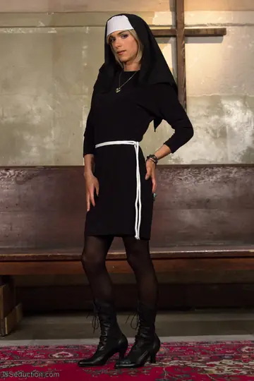 Trans Woman Poses in Bondage Restraints and Dominates in the Office