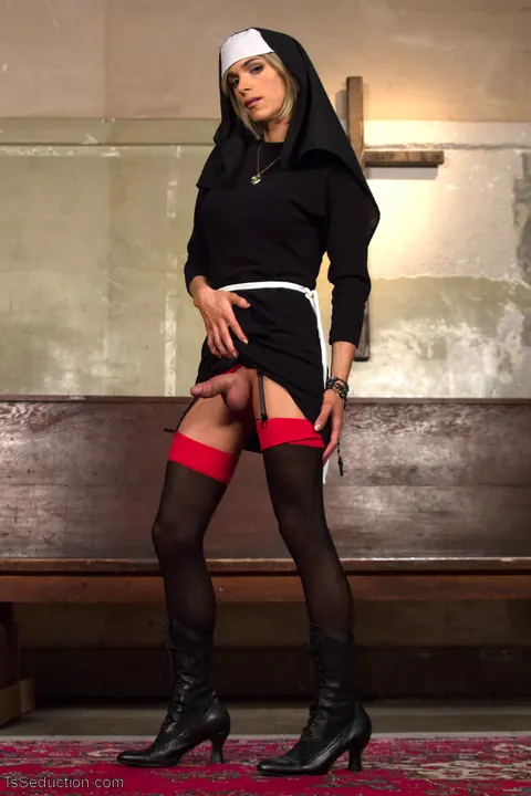 Trans Woman Poses in Bondage Restraints and Dominates in the Office – photo 8 of 15