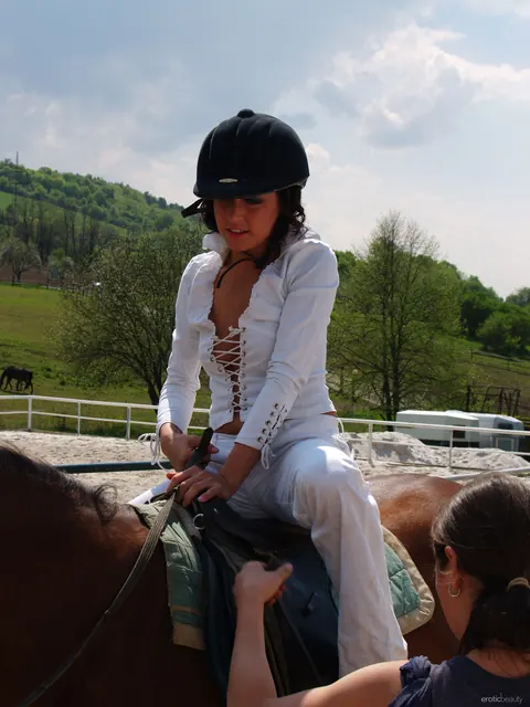 Joan White: Slim Polish MILF Strips Naked Outdoors by a Horse – photo 1 of 21
