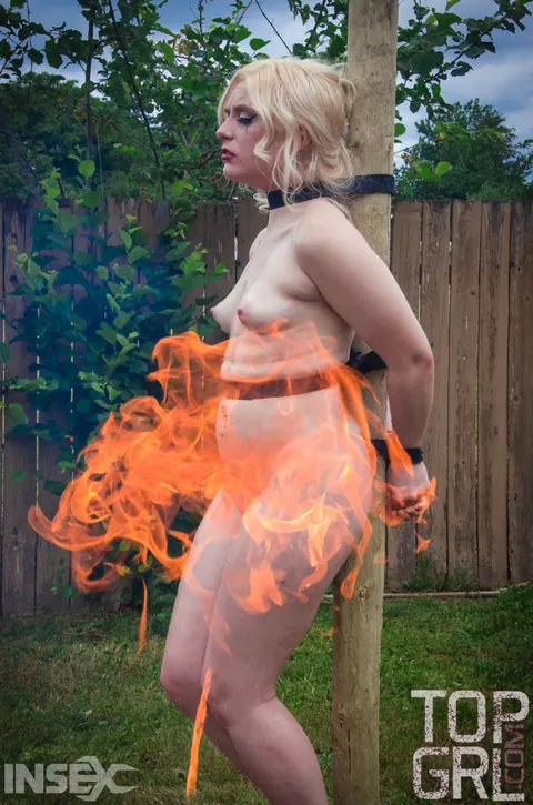 Dresden: Busty Blonde MILF Tied to a Pole for Outdoor Lesbian BDSM – photo 2 of 14