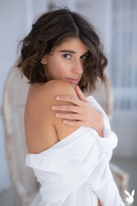 Ana Maria: Brunette with Small Natural Tits Strips and Shows Her Body – photo 5 of 20