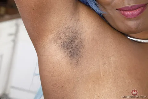 Atomic Ana Algos: Curvy Mature Ebony Woman Undresses and Flaunts Her Hairy Bush – photo 16 of 21