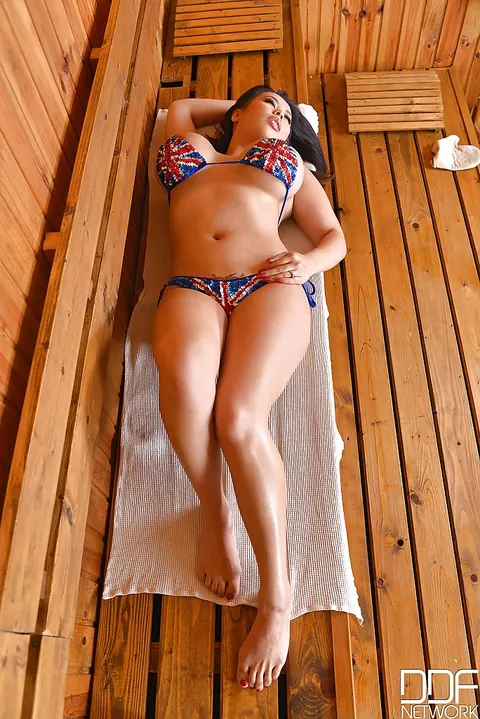 Tigerr Benson: Busty Asian MILF Fingers Herself in a Bikini – photo 1 of 16