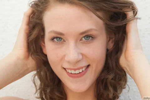 Anya Amsel: Tall Curly Brunette Undresses and Fingers Her Pussy – photo 2 of 11