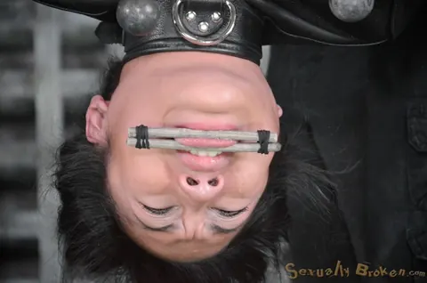 Mia Li: Thick Asian Babe Sucks Cock Upside Down in Bondage – photo 11 of 16
