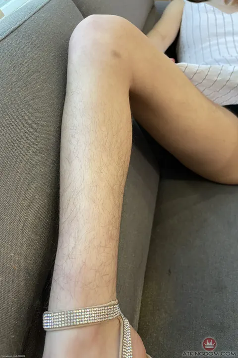Sia Wood: Slim Amateur Brunette Spreads Her Hairy Pussy Wide – photo 5 of 21