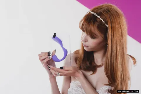 Yukikon: Slim Italian Redhead Uses a Toy and Spreads in a Bodysuit – photo 8 of 20