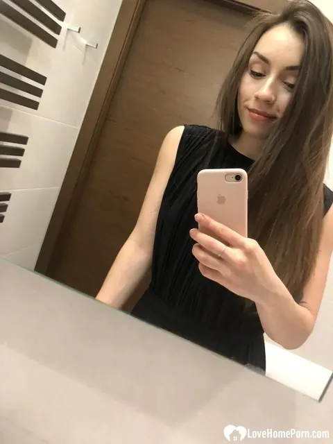 Thick Brunette Snaps Nude Selfies Flashing Her Small Tits and Big Ass – photo 11 of 12