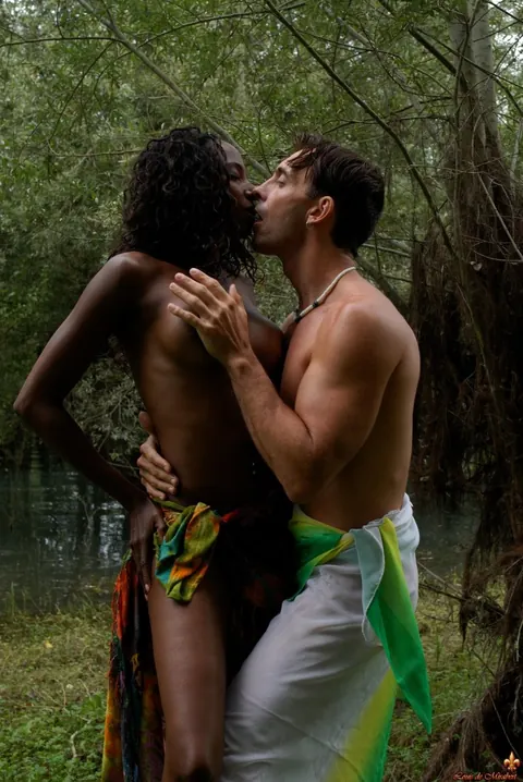 Thick Ebony Babe Shows Her Tits and Ass Outdoors Near Water – photo 5 of 16