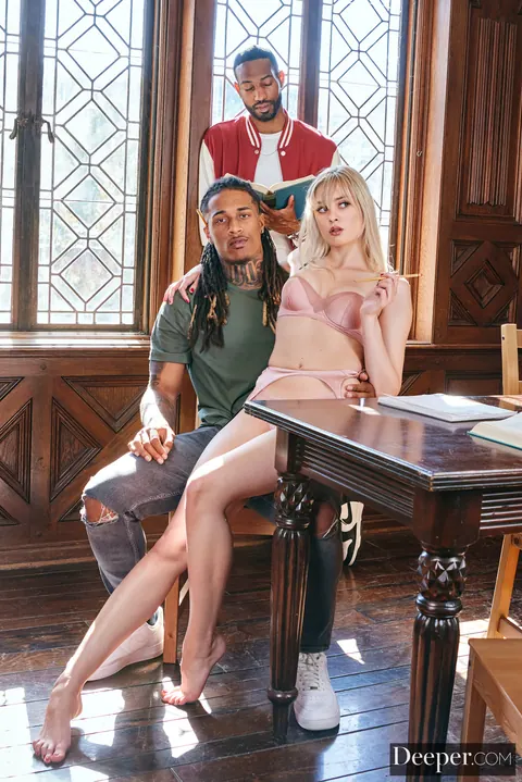 Amber Moore: Tall Blonde in Bondage Gives a Double Handjob in a Threesome – photo 10 of 21