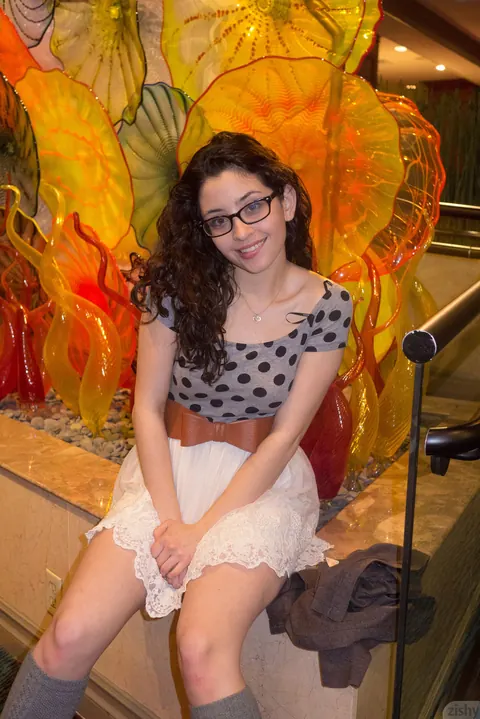 Eva Sedona: Brunette Latina in Panties, Socks and Glasses Flashes in Public – photo 7 of 11