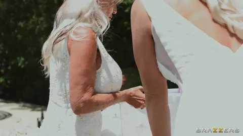 Phoenix Marie: Two Tall Blonde MILFs Lick and Finger Each Other Outdoors – photo 2 of 21