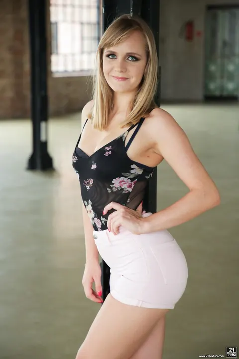 Lucette Nice: Blonde Takes Anal Creampie After a Blowjob – photo 1 of 17