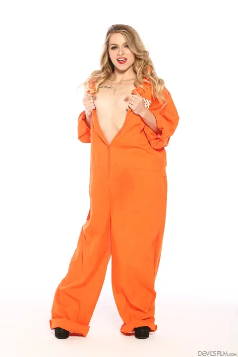 Alana Summers & Katie Morgan: Skinny Blonde MILF Strips Out of Her Jumpsuit – photo 12 of 17