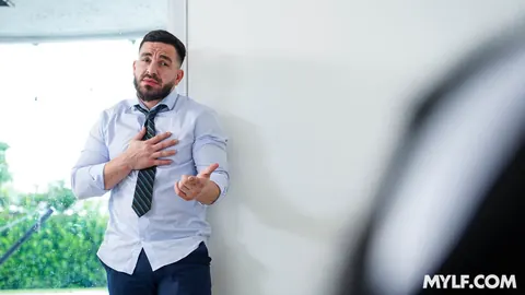 Sandy Love: Busty Latina MILF in Fishnets Gets Fucked for a Creampie – photo 7 of 21