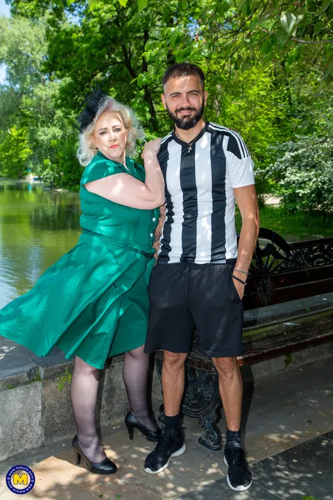 Pure Vicky: Mature Curvy Blonde in Stockings Gets Fucked Outdoors – photo 1 of 11