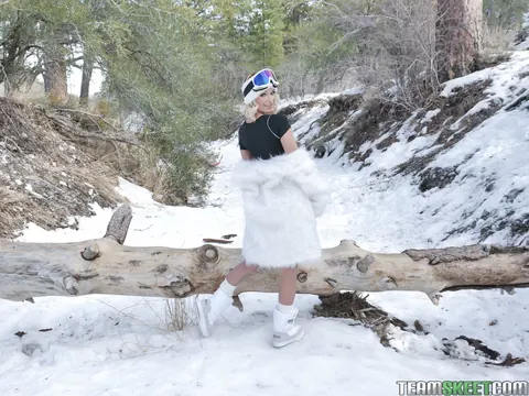 Emma Hix: Tall Blonde Canadian Gets Fucked in Boots and Glasses – photo 1 of 21