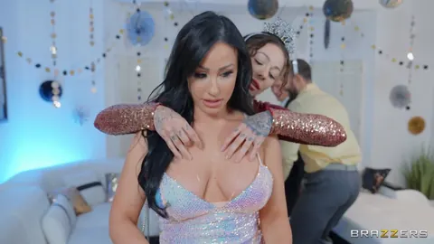 Ailee Anne: Thick Blonde and Brunette Take Double Penetration and Cumshots – photo 1 of 21