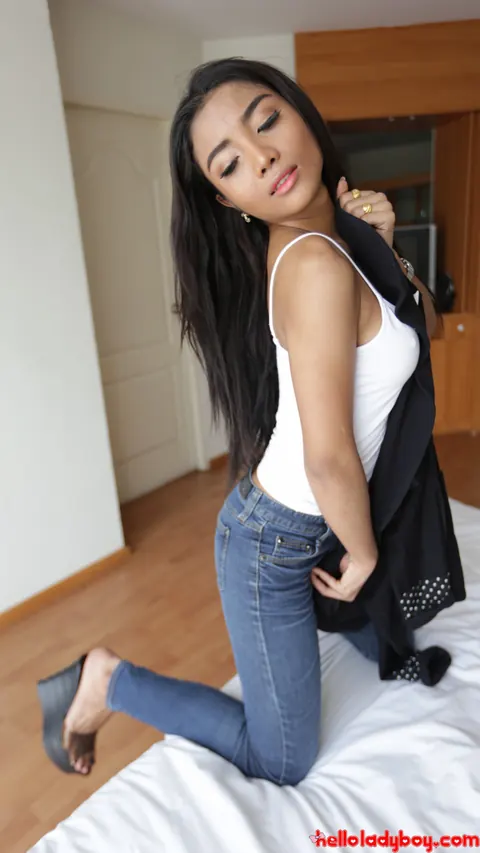 Busty Asian Trans Woman Undresses and Shows Her Tits – photo 6 of 21