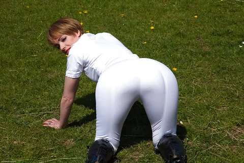Mature Redhead in Boots Spreads Her Hairy Pussy Outdoors – photo 3 of 16