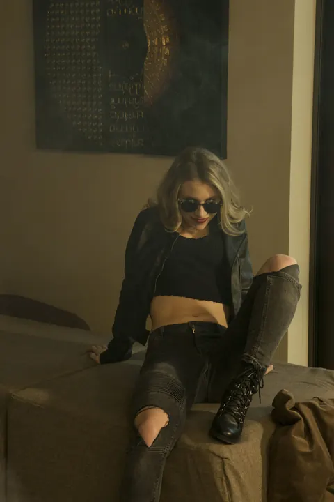 Anya Olsen: Hungarian Blonde and Redhead Pose Nude in Boots and Glasses – photo 16 of 21