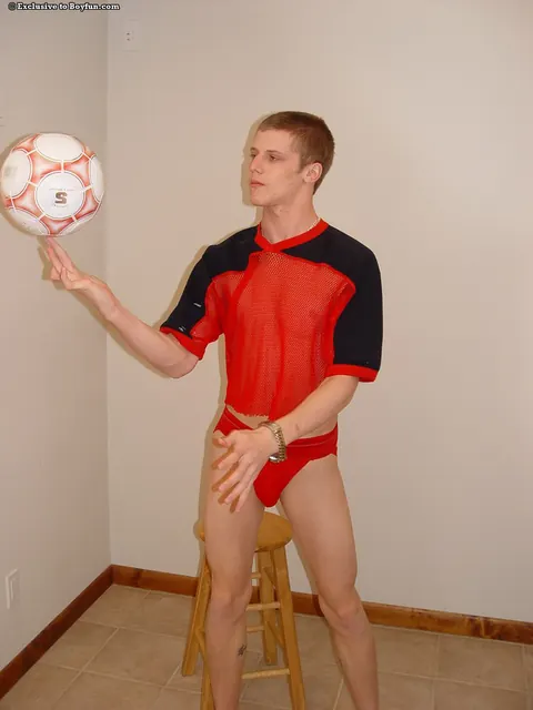 Handsome Man Spreads His Tight Butthole and Shows Off His Big Cock – photo 5 of 21
