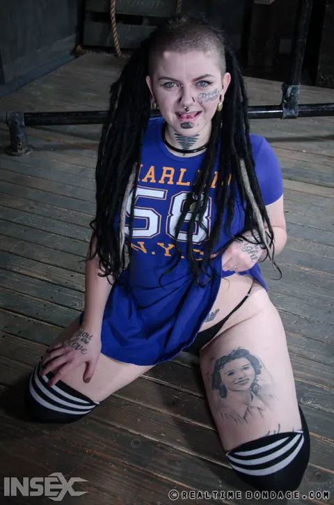 Luna Lavey & London RIver: BBW with Big Tits Endures Bondage – photo 11 of 14