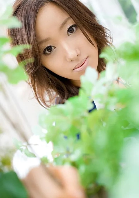 Jun Kiyomi: Japanese Brunette Reveals Bra and Strips Off Her Skirt – photo 11 of 16