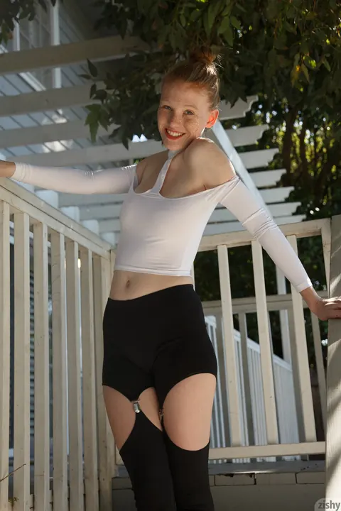 Abby Vissers: Tall Pale Redhead in Lingerie and Boots Shows Off Her Natural Tits – photo 5 of 11