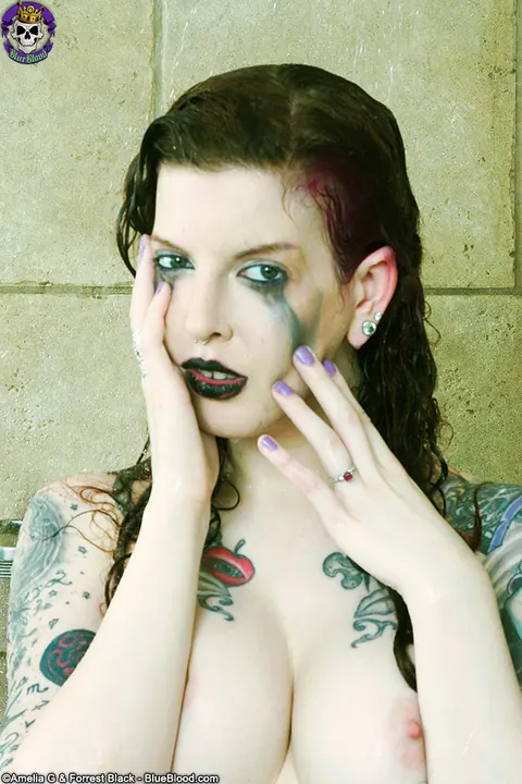 Penny Poison: Tattooed Redhead with Big Enhanced Tits Poses in the Bathroom – photo 2 of 15