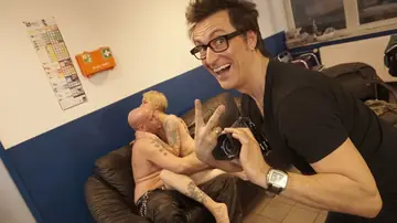 Sina Longleg – Blonde German PAWG in Glasses Takes Two Men on the Sofa