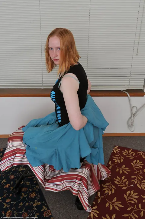 Petite Redhead with Short Hair Spreads Her Pussy in Socks – photo 6 of 20