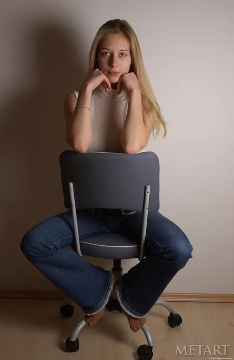 Lucie Stratilova: European Blonde with Big Natural Tits Strips Out of Her Jeans – photo 17 of 21