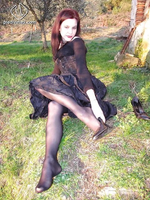 Brunette in Stockings and Skirt Spreads in the Forest – photo 3 of 16