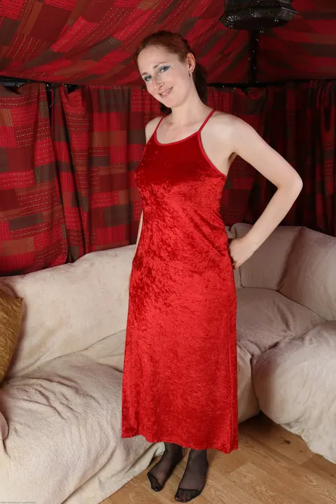 Courtney Haze: Redhead MILF Strips Nude and Shows Off Her Small Natural Tits – photo 1 of 21