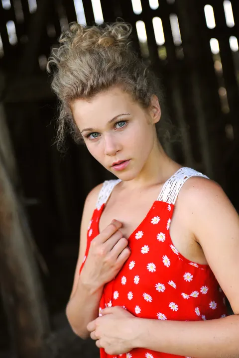 Slim German with Curly Hair Strips Out of Her Shorts and Spreads – photo 2 of 21