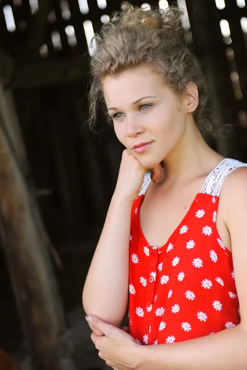 Slim German with Curly Hair Strips Out of Her Shorts and Spreads – photo 3 of 21