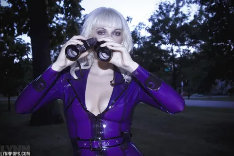 Lynn Pops: Blonde in Latex Bares Her Big Tits and Pussy Outside – photo 15 of 15