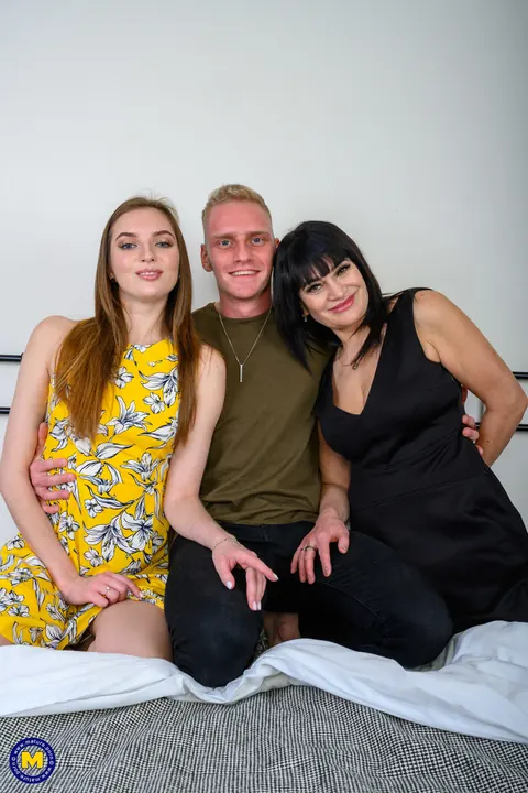 Vika Lita: Tall Ukrainian MILF Joins Brunette for a Threesome – photo 2 of 21