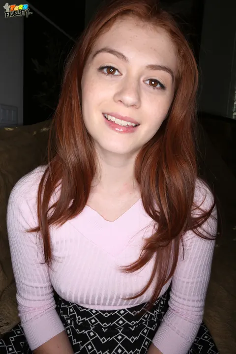 Alice Green: Pale Redhead Strips and Spreads on the Sofa – photo 16 of 17