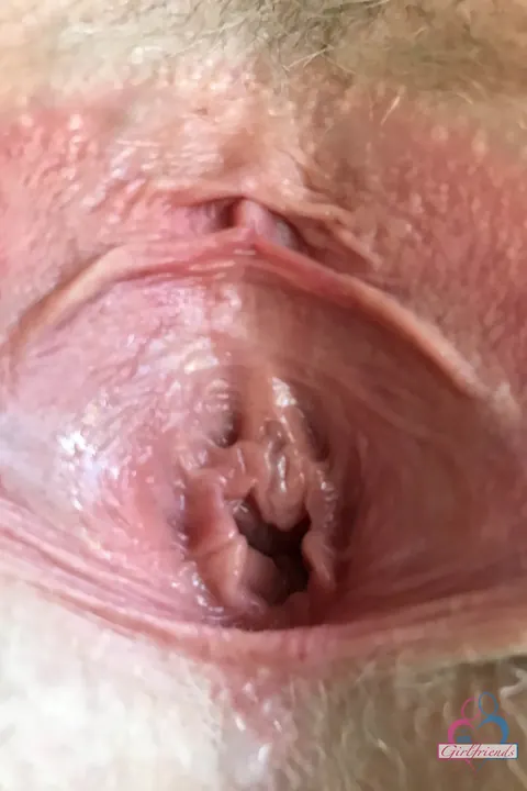Emma Starletto: Blonde Amateur Pulls Panties Aside and Spreads Her Pussy – photo 15 of 20