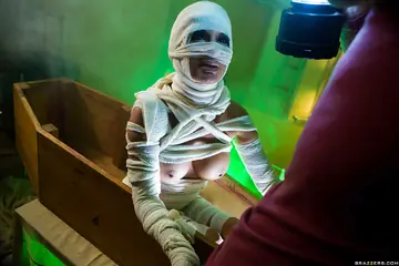 Thick Blonde MILF Gives a Blowjob and Rides Cock Anal