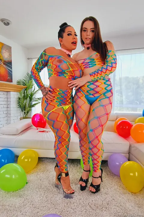 Monica Santhiago: Curvy Brazilian MILFs in Pantyhose Take Anal in a Threesome – photo 1 of 15