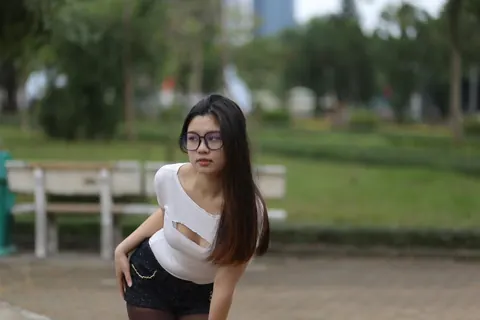 Petite Asian Brunette Strips Out of Her Tight Jeans Outdoors – photo 9 of 21