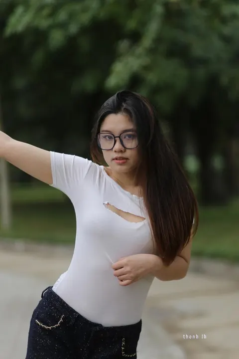 Petite Asian Brunette Strips Out of Her Tight Jeans Outdoors – photo 20 of 21