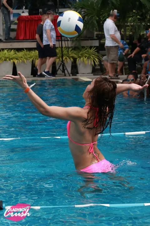 Thai Trans Woman Plays Pool Volleyball Then Strips Nude – photo 3 of 17