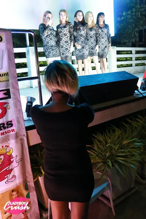 Thai Trans Woman Plays Pool Volleyball Then Strips Nude – photo 17 of 17